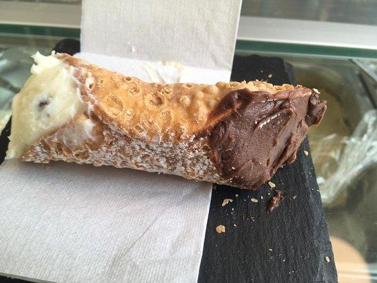 Cannoli Lucani